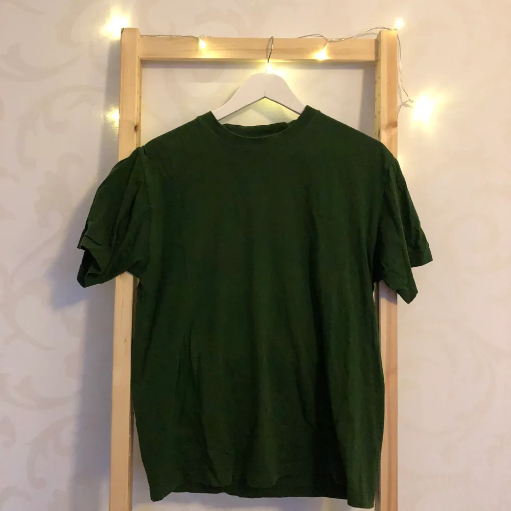 Grön T-Shirt Ölands klätterklubb på ryggen! . T-shirts.