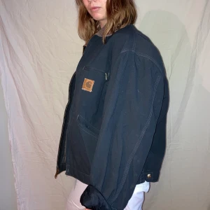 Carhartt jacka - Varm och skön höst/vinterjacka från Carhartt.