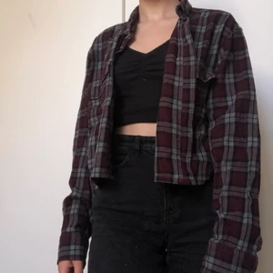 Flanellskjorta  - Flanellskjorta köpt på beyond retro. Älskar färgkombinationen!