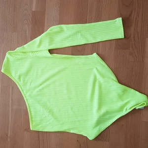 Body neon gul  - Aldrig använd och den är från boohoo