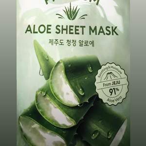 Säljer flera olika typer av korean sheet masks. Köpta i korea 1 för 50kr alt 5 för 200. Mixa hur ni vill. Kan fraktas. Dma för fler frågor. 