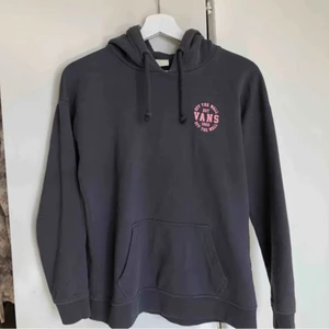 Vans hoodie  - Godiset från vans storlek xs. Använd 2 gånger
