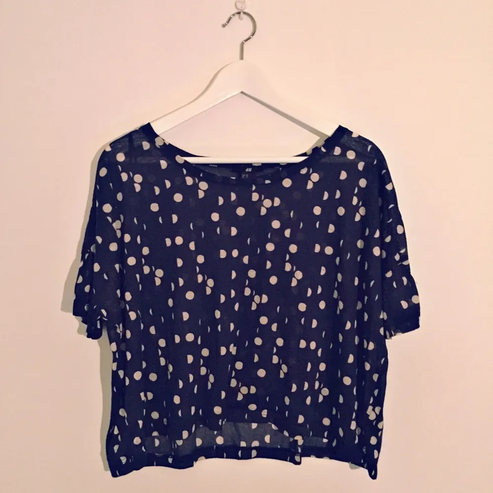 Polka dots top from H&M. Toppar.