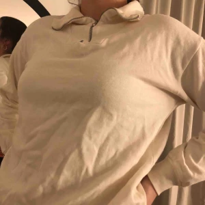  - Zipp up tröja från ?💞 110kr inkl frakt