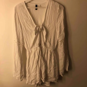  - Från hm, köpt för 199kr. Använd 1 gång, Stl 38