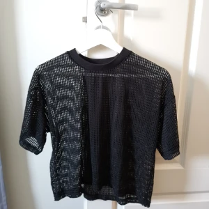 T-shirt  - Svart t-shirt 