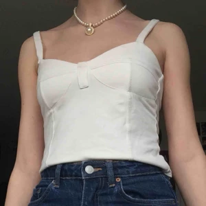  - Jättefin tröja köpt på second hand, aldrig använd! 