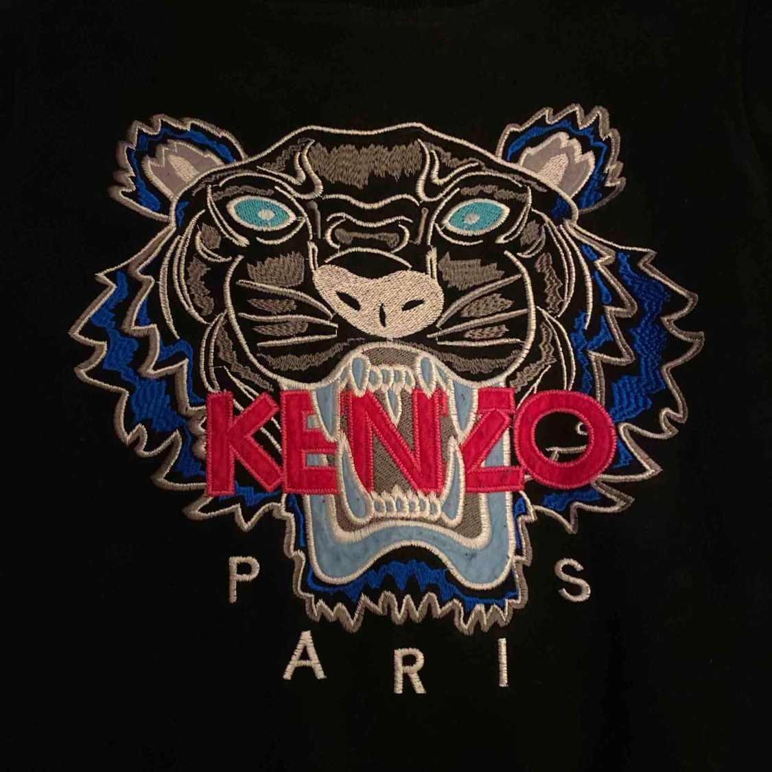 Jättefin äkta kenzo tröja - 90