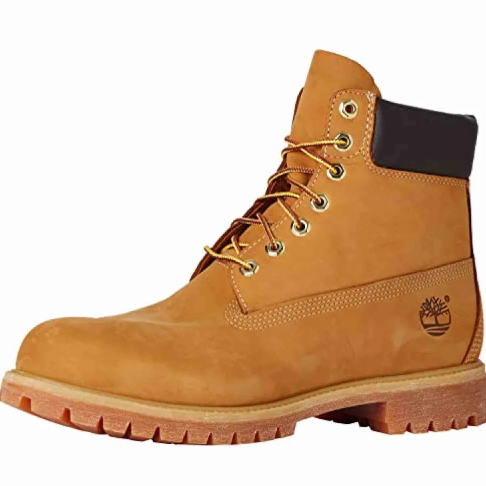 Säljer mina timbs,köpta för ca 1800kr i början på dec. Använda några gånger men absolut inget fel på dem :). Skor.