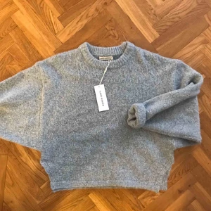  - Oanvänd tröja från Carin Wester.  100kr+ frakt 🙆🏽‍♀️