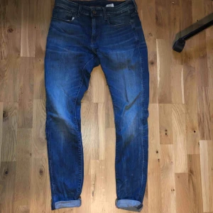 g-star jeans - Slim fit jeans från G-star RAW. Knappt använda 