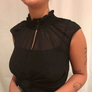  - Mesh top, säljer pga för liten. Super skön