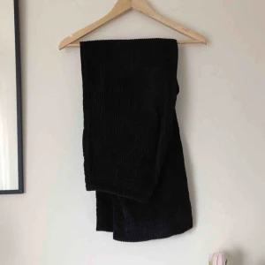 - Livia Cord Trousers. Kan mötas upp i Sthlm. 