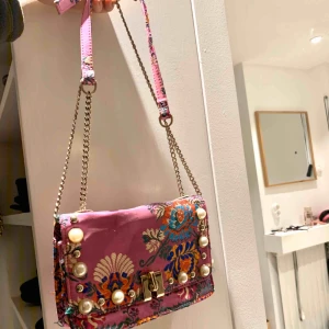  - Säljer pga platsbrist samt använder för sällan.. Hämtas i Stockholm eller skickas mot frakt