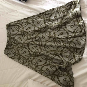  - Kjol från hm, aldrig använd tyvärr. Ord pris 399kr. Frakt ingår i priset 