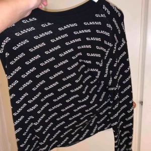  - Tröja från nakd. Använd ca 3 ggr. Köpt för 449kr men kan diskutera priset. Kan frakta :) 