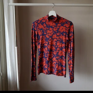  - Fin halvpolo! Strechigt tyg. 