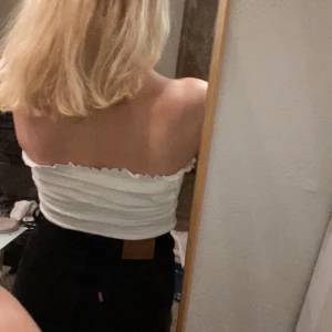 Levis kjol  - Storlek 24, svart 