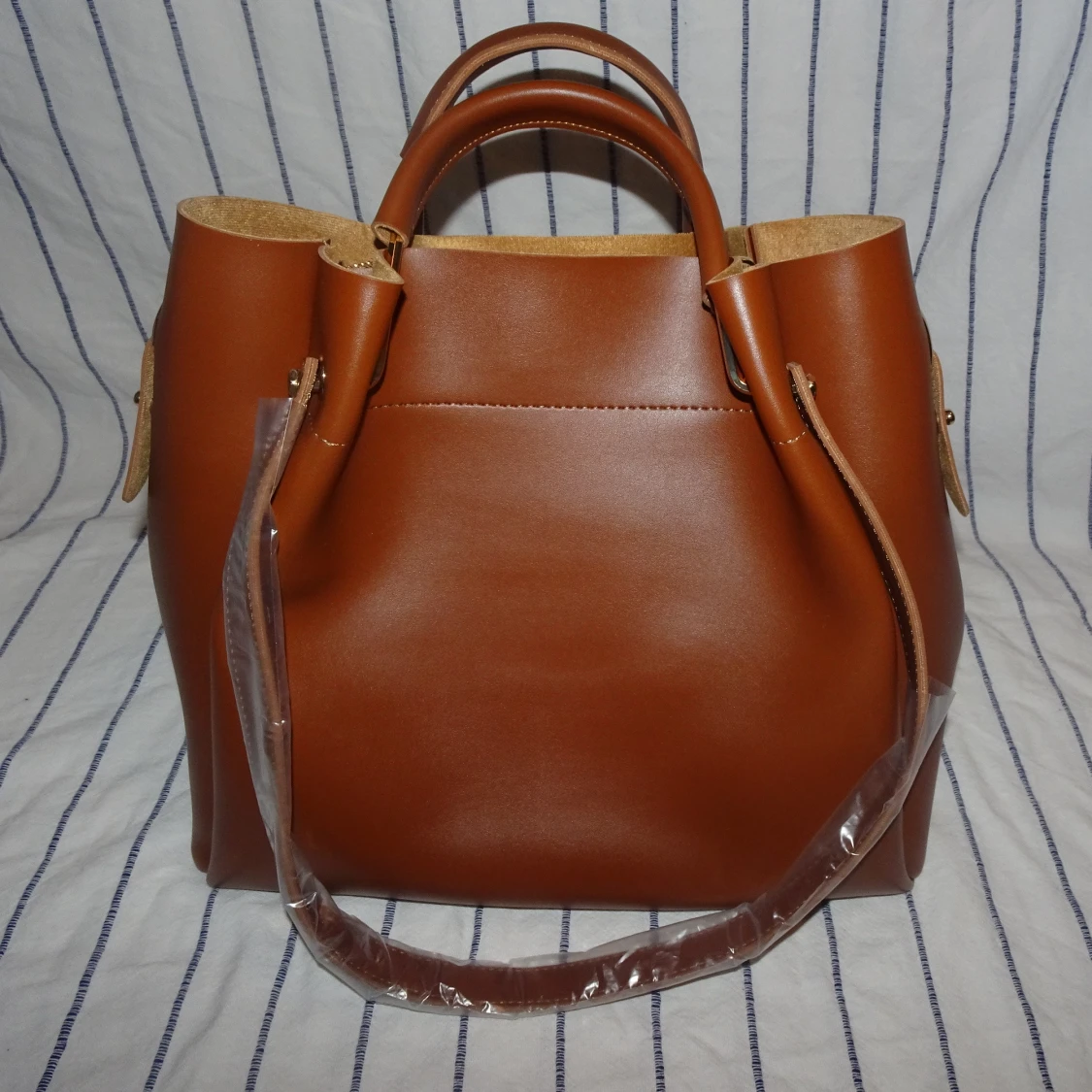 Cognacfärgad handväska - 90