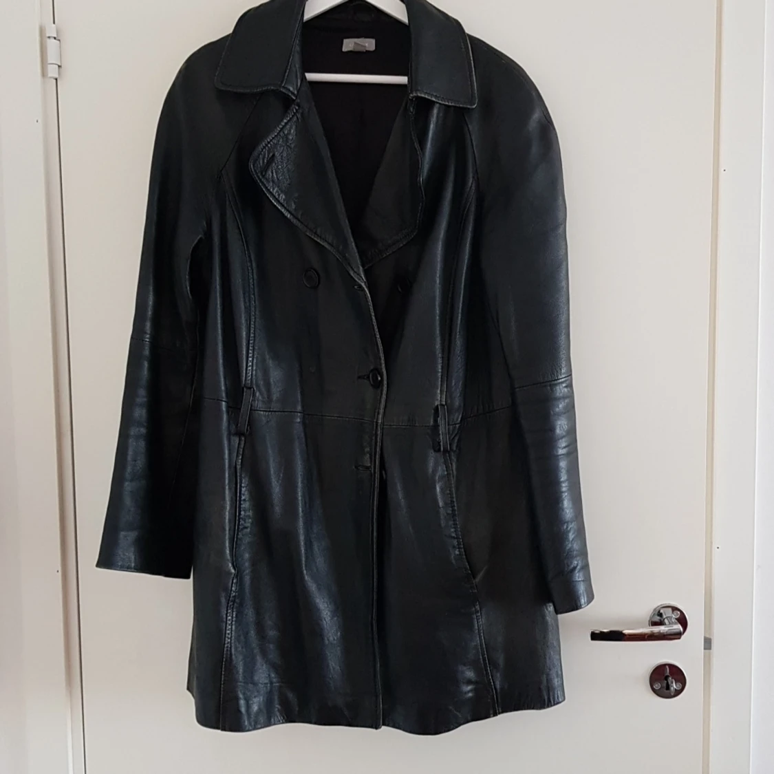 Svart skinnjacka - 90