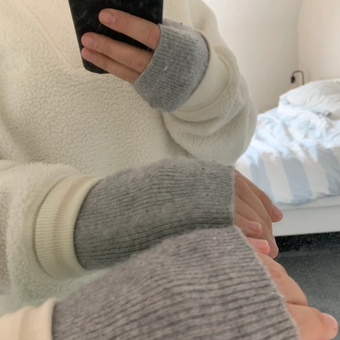 Grå handledsvärmare!! - 90