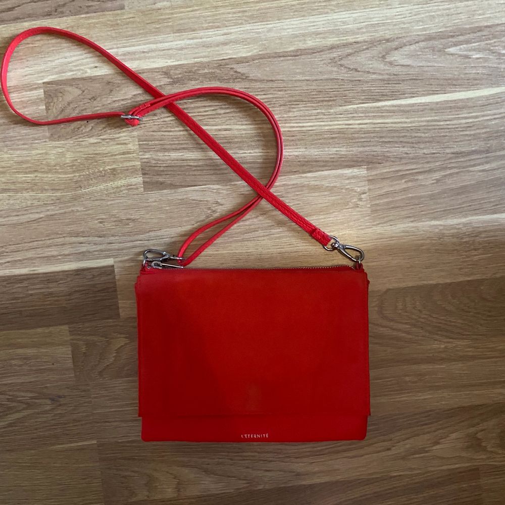 Röd handväska - H&M | Plick Second Hand