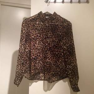 Leopard print blouse from Weekday. Light, airy and ever so slightly sheer. Only worn once! 
