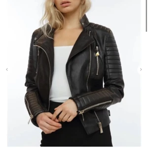 Skinnjacka - Skinnjacka från chiquelle, sparsamt använd och i fint skick. Frakt på 63:-tillkommer