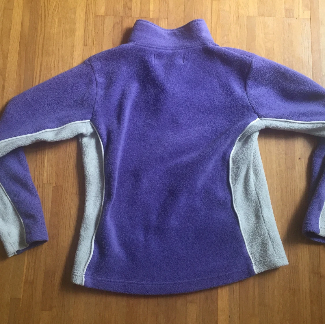 Lila tjocktröja strl 160💓 - 90