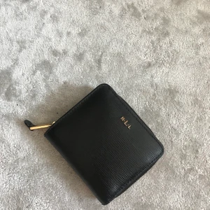 Ralph lauren plånbok - Ralph lauren plånbok, knappt använd. Köpt på zalando