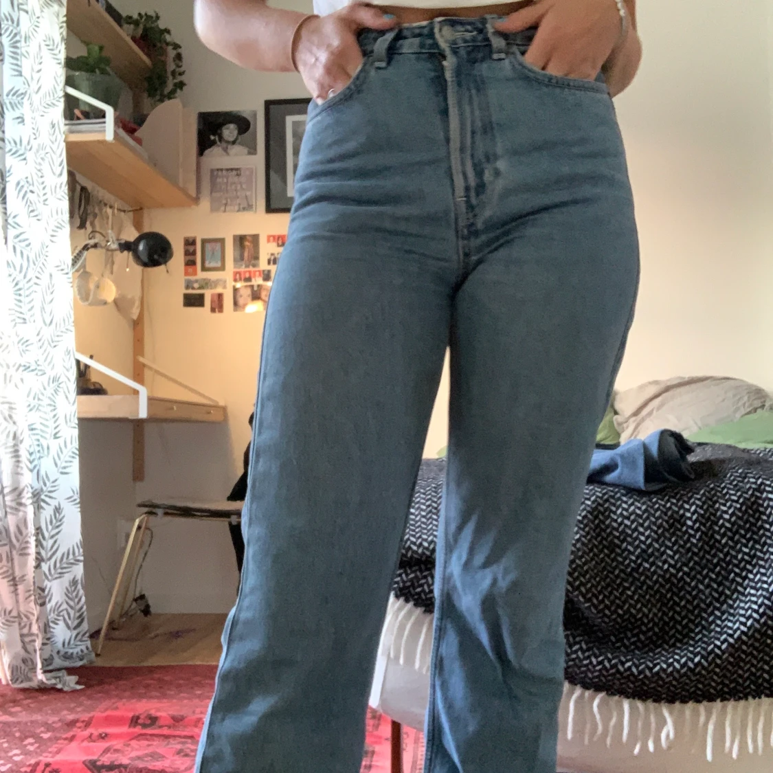 Jeans ”row” weekday