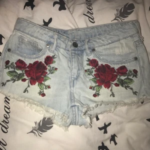  - Hm Coachella storlek 32 