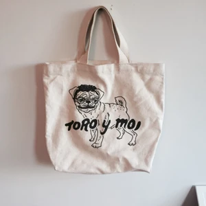  - Unik Toro y Moi tote bag. Från 2011 när han släppte Causes of this albumet ✌🏼