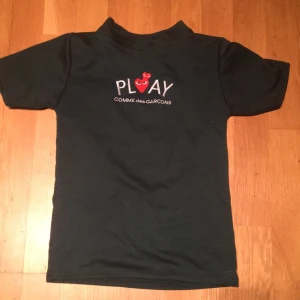  - Commes des garcons tröja 