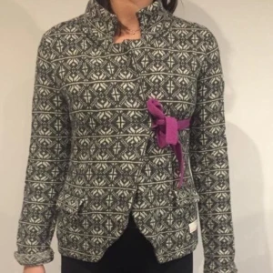  - Odd molly lovely knit Size 2 sparsamt använd. Max 5 gånger Säljes pga garderobsrensning köparen står för frakt