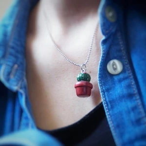  - handgjort halsband (kaktus)