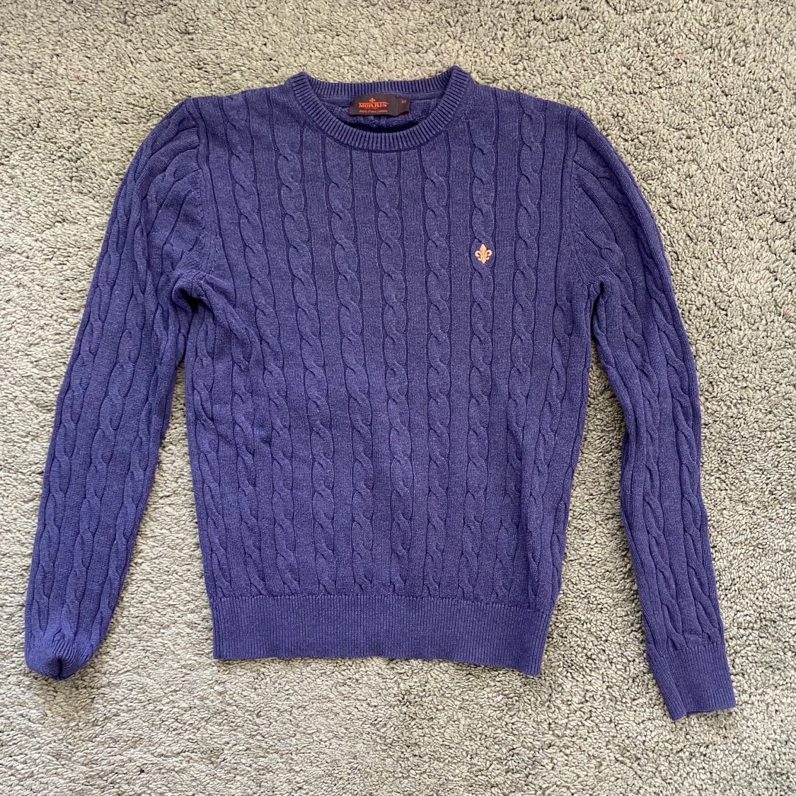 Lila Kabesltickad Morris tröja