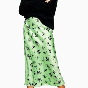 Långkjol  - Frakt ingår ej💖