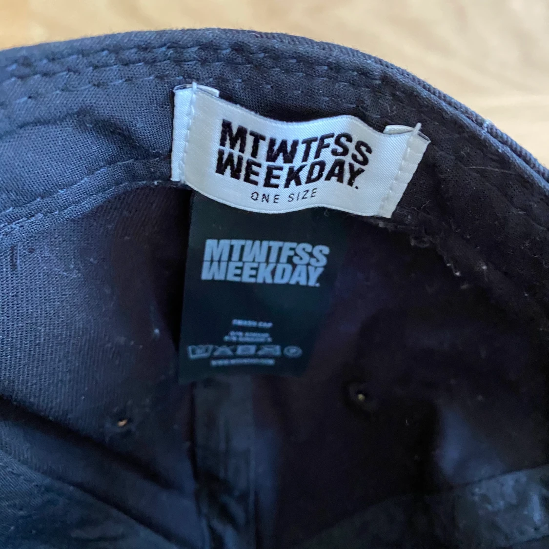 Keps från weekday  - 91