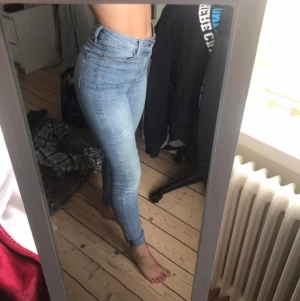 Jeans - Säljer ett par jeans från cubus i storlek xs