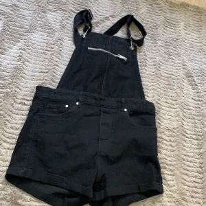 Jeans  - Frakt tillkommer!