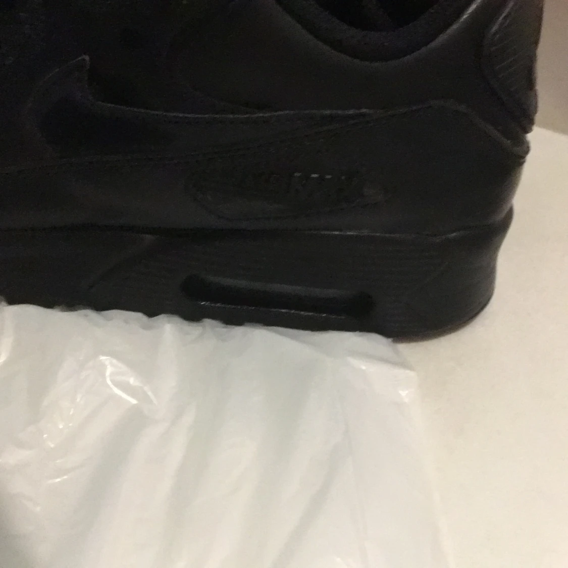 Säljer airmax 90 - 90