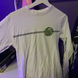 Santa Cruz tröja - I storlek S. Skriv för fler bilder. 150 kr +frakt. Passar xs-m