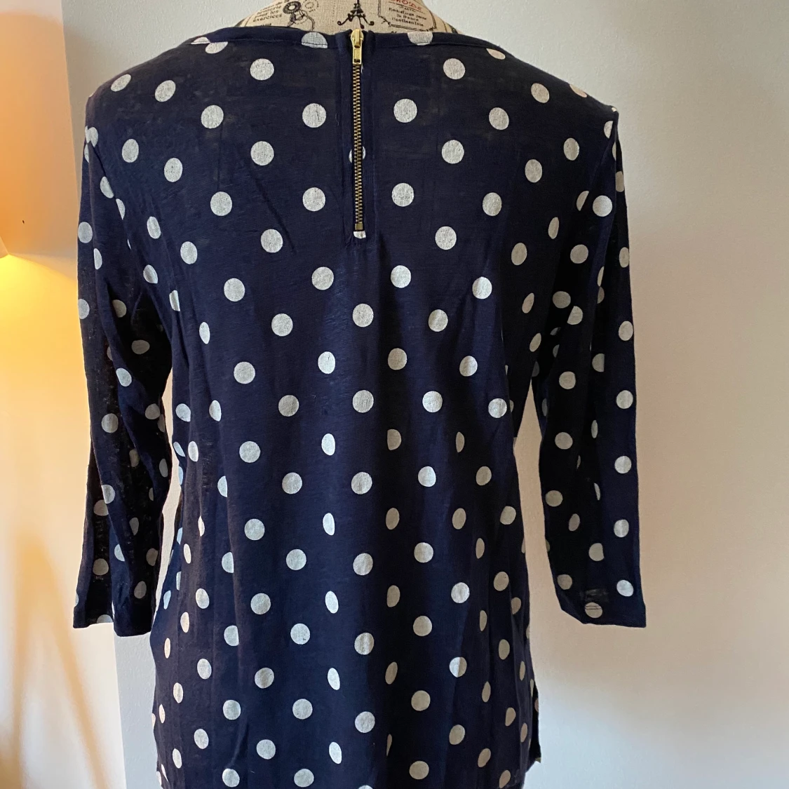 Prickig topp i linne - superskön! - 90