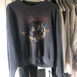 St S - Den är från Gina tricot och använd några få gånger