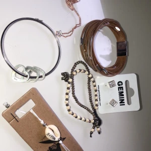 Smycken - Säljer alla dessa smyckena tillsammans. Aldrig använda. Frakt ingår🌸