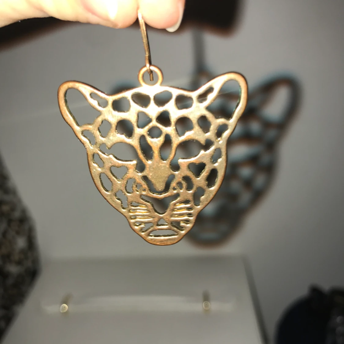 Leopardformade örhängen - 90