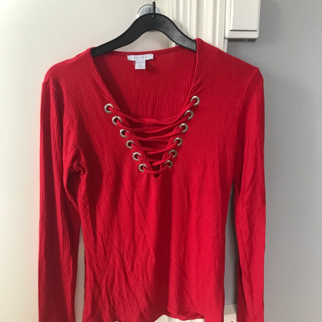 Tröja med snörning