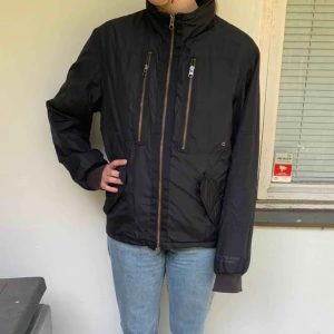  - Slitna muddar, se bild 2, därav billigt pris 🐝 kan mötas upp i Gbg annars tillkommer frakt 🚚 