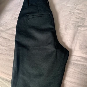 Kostymbyxor  - Helt nya! 